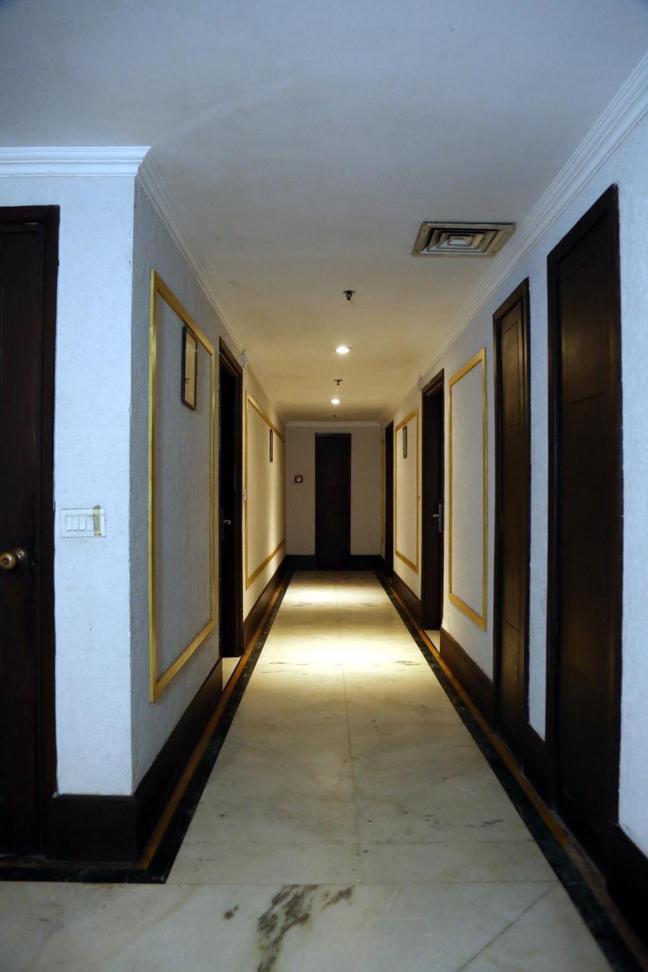 Hotel Imperial Executive Ludhiana Buitenkant foto